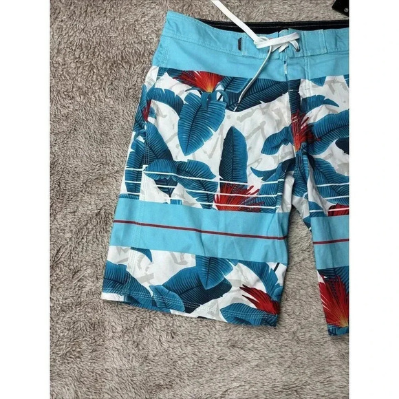 Quiksilver Shorts Every Day Board Shorts Skateboard Surf Beach Size 32 New - Picture 14 of 16
